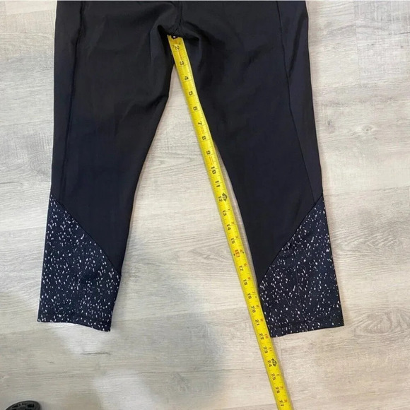 Lululemon Size 8 Give Me Qi Crop Butterfly Texture Mink Berry Pant Legging Luon - Picture 11 of 16